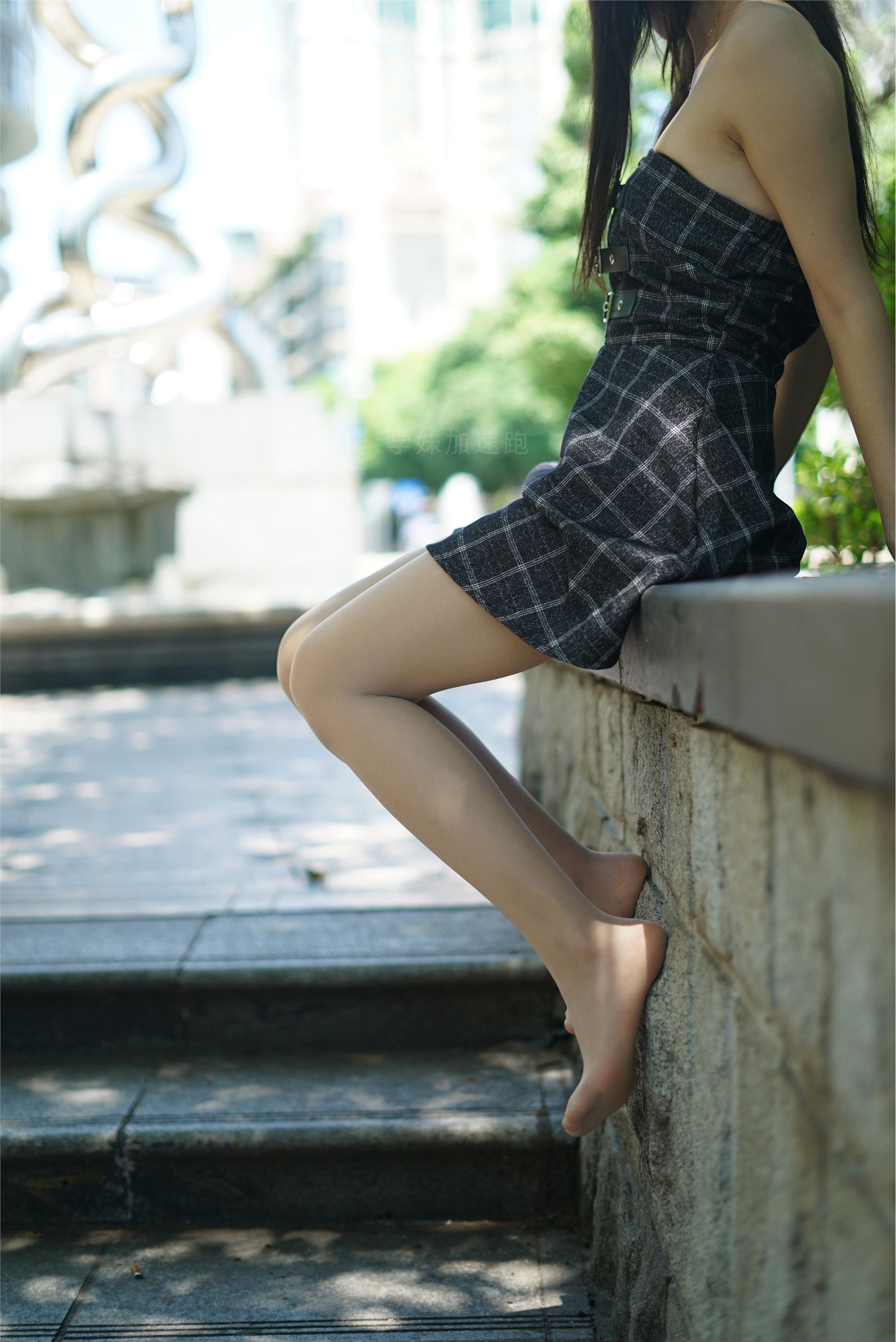 学妹加速跑 XM065《就是如此迷人-敏儿》